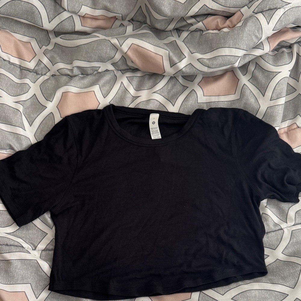 Lululemon hold tight short sleeve